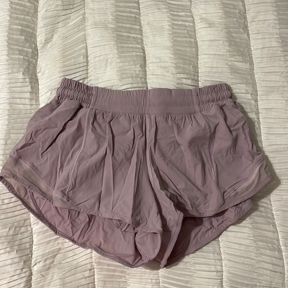 Lululemon lemon hotty hot shorts 2.5